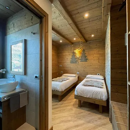 Appartement House Snc Di Elisa Baroni E Beatrice Dei Cas