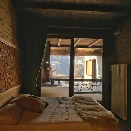 House Snc Di Elisa Baroni E Beatrice Dei Cas Διαμέρισμα *