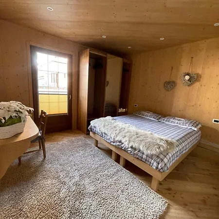 Apartment House Snc Di Elisa Baroni E Beatrice Dei Cas *