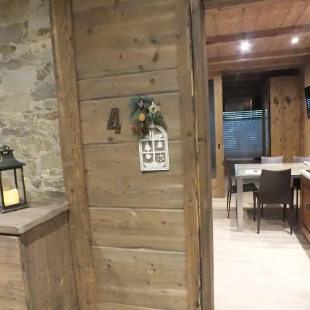 Appartamento House Snc Di Elisa Baroni E Beatrice Dei Cas *