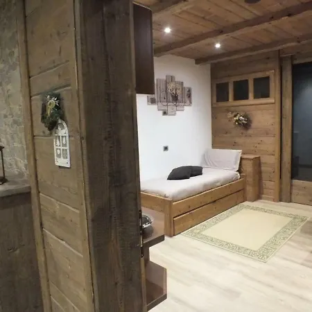 House Snc Di Elisa Baroni E Beatrice Dei Cas Bormio