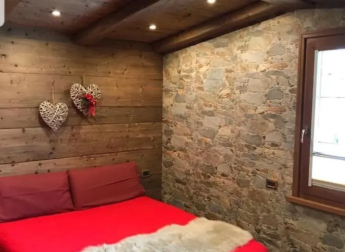 House Snc Di Elisa Baroni E Beatrice Dei Cas *