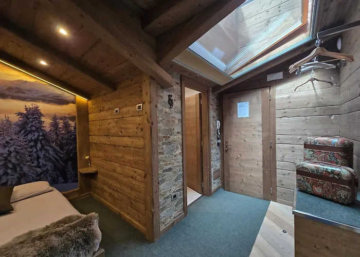 House Snc Di Elisa Baroni E Beatrice Dei Cas *