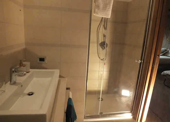 House Snc Di Elisa Baroni E Beatrice Dei Cas Apartamento *